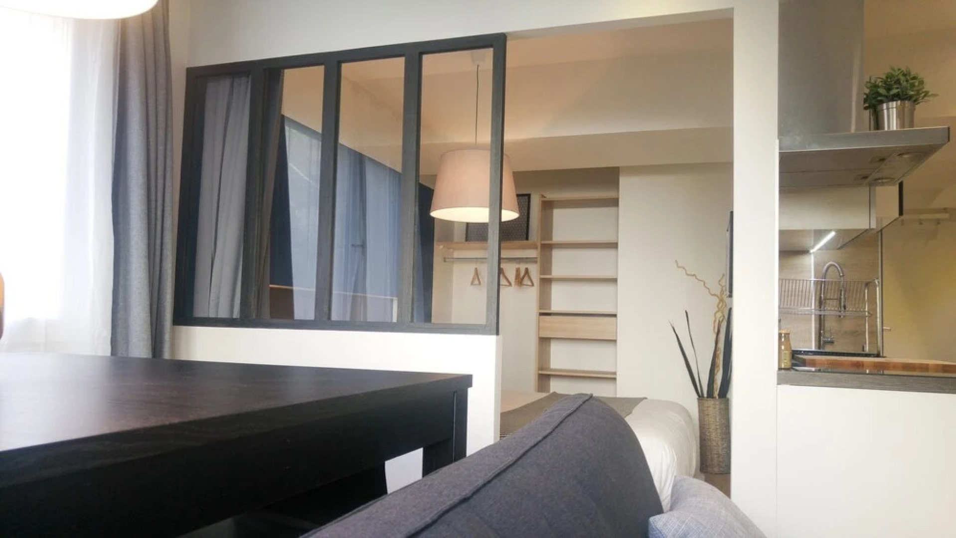 Unsejouranantes - Le Magellan