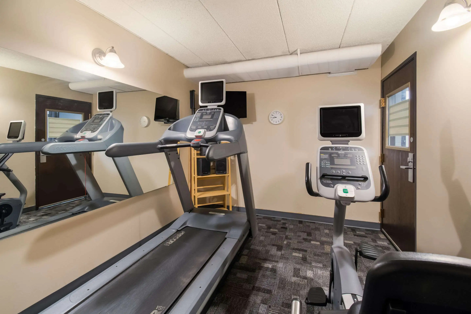 Econo Lodge Duluth near Miller Hill Mall