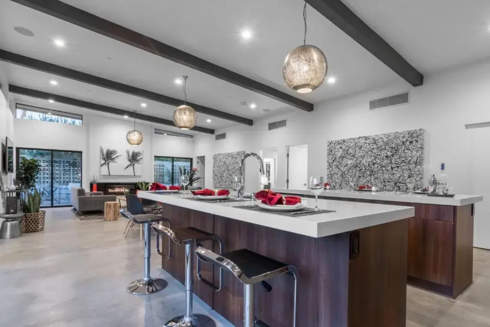 Best in Palm Springs • Featured in Dwell • 5 Bedrooms & All En Suite Baths