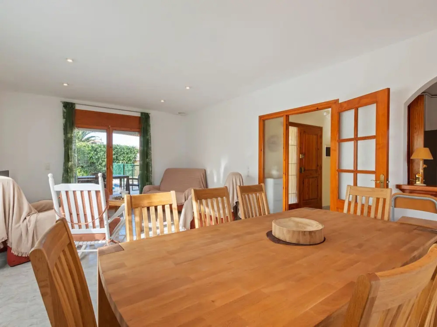 Cosy Holiday Home in Sant Pere Pescador With Private Swimming Pool