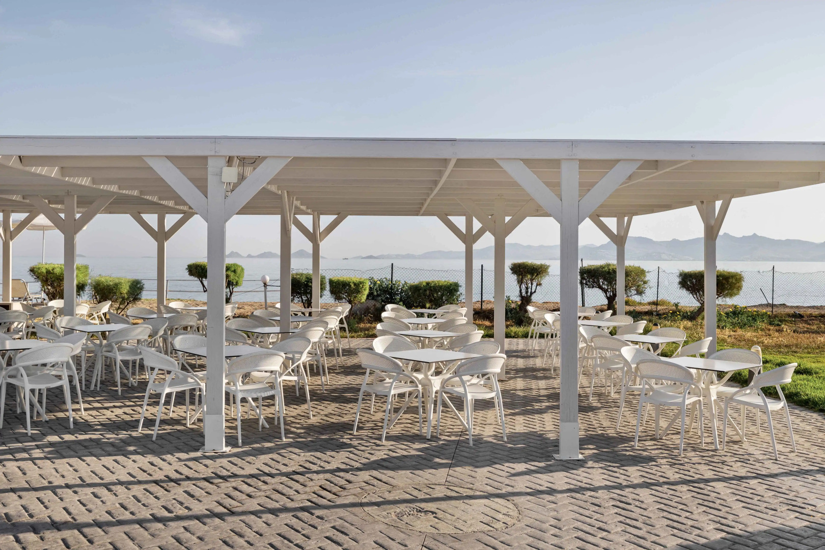 White Olive Marine Aquapark