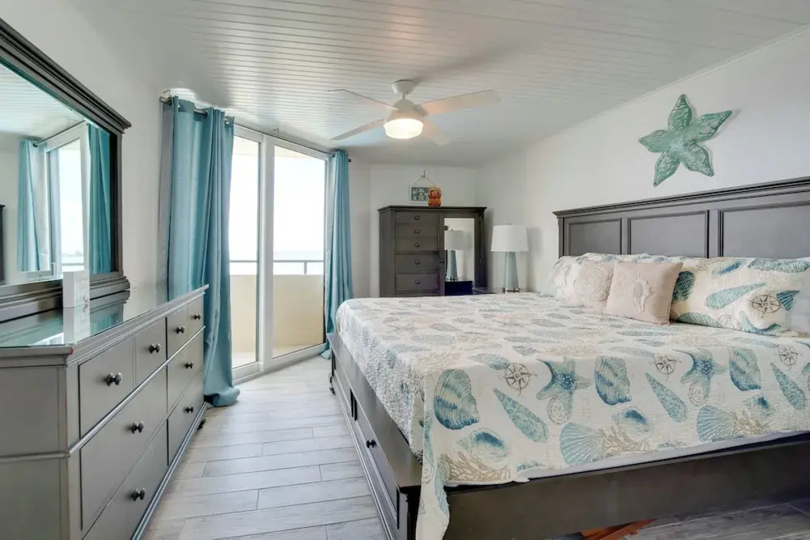 Private Beach Access & Gulf Views: Hudson Condo!