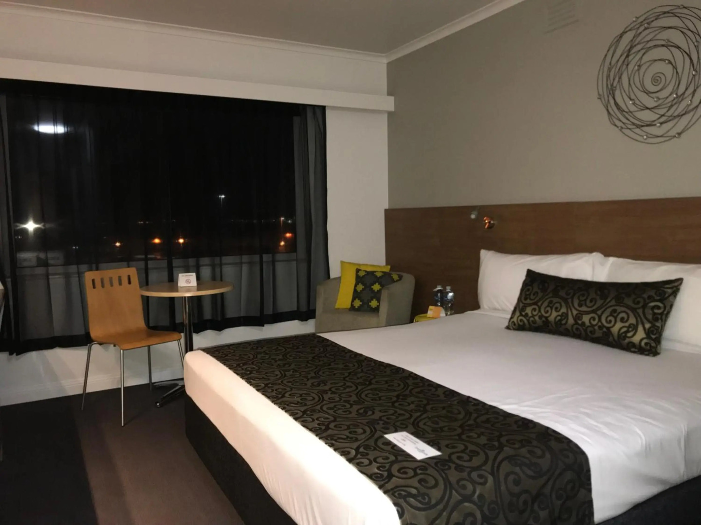 Nightcap at Burnie Townhouse