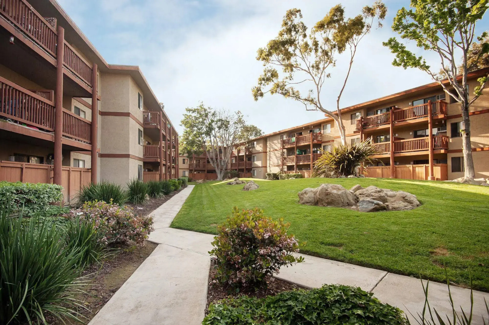 Sunshine Suites at Midway