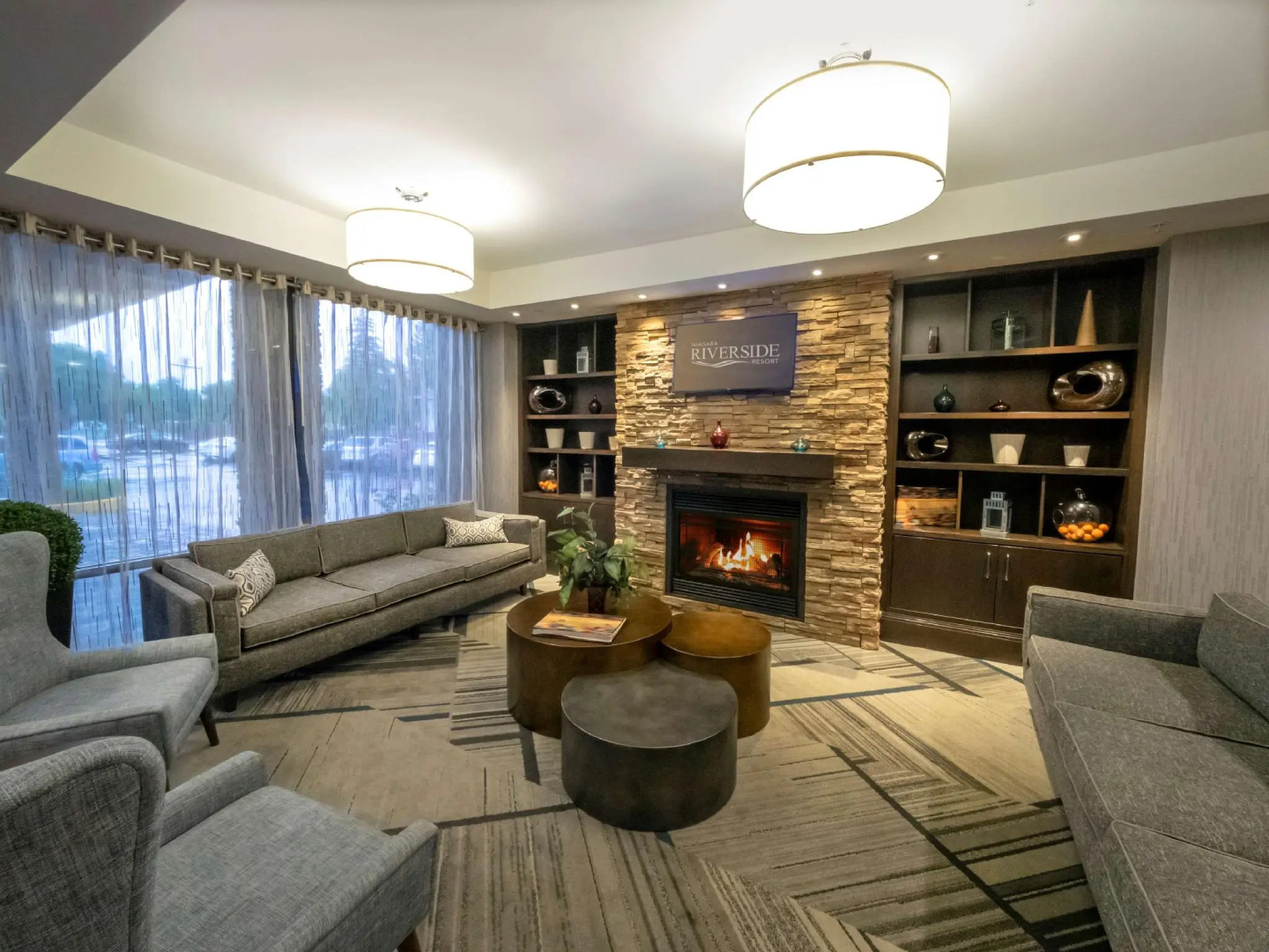 Crowne Plaza Niagara Falls NY Riverside by IHG