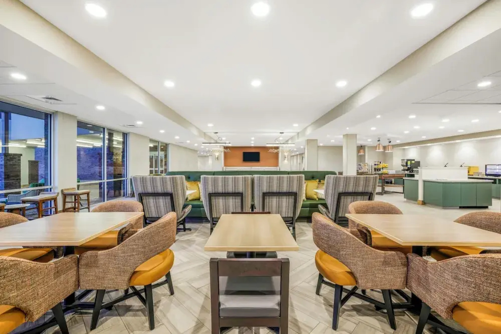 Home2 Suites Hilton Aurora Medical Center