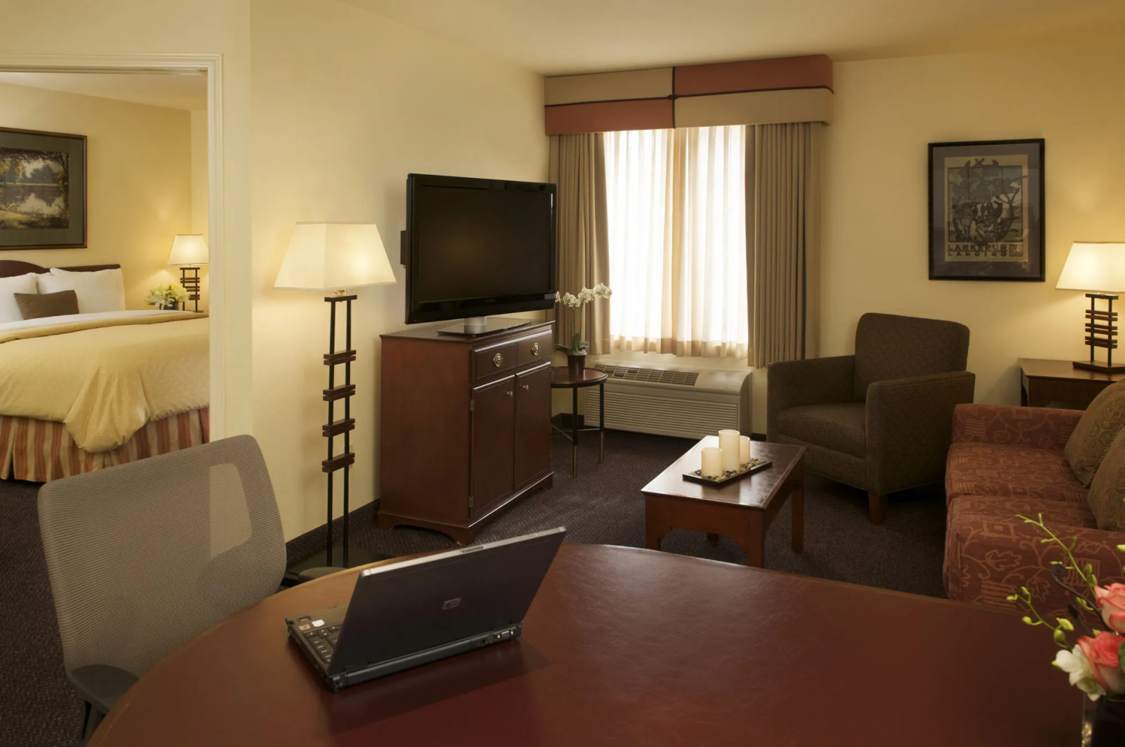 Larkspur Landing Extended Stay Suites Bellevue