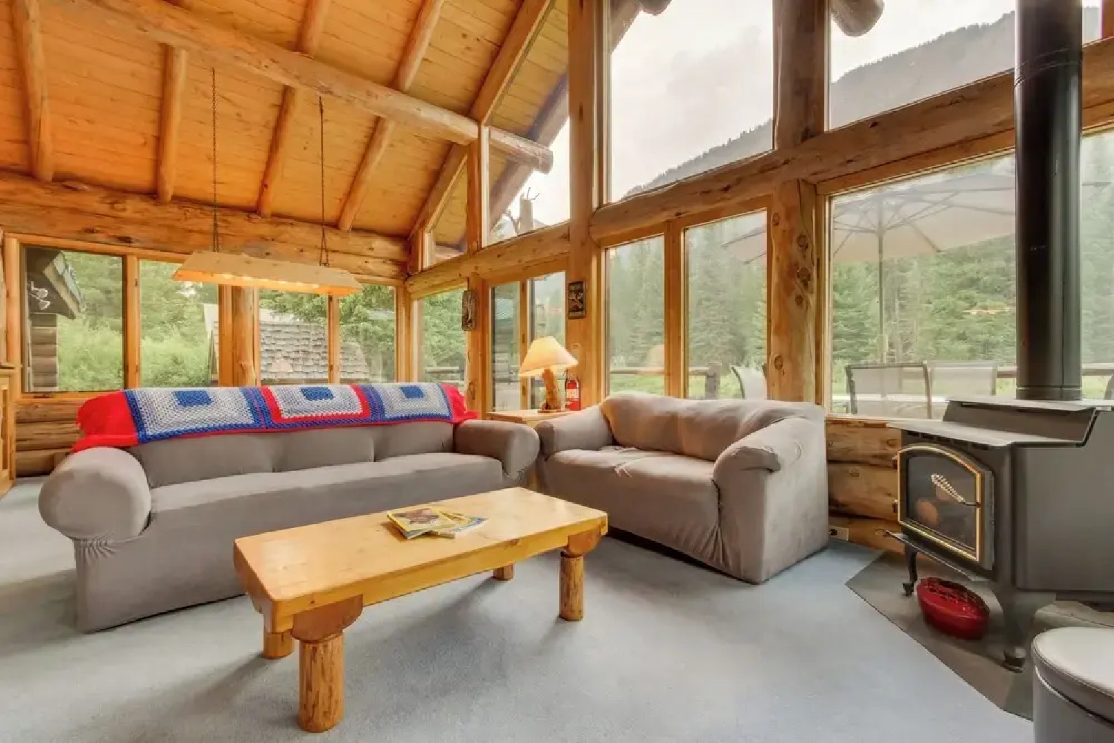 Scenic Montana Cabin Rental ~ 1 Mi to Yellowstone!