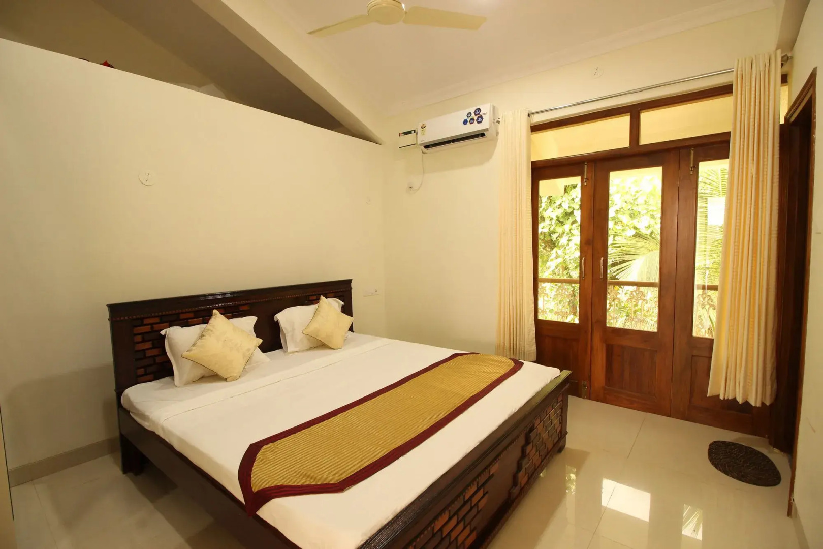 OYO Home 9883 Valley View 3BHK Villa Assagao