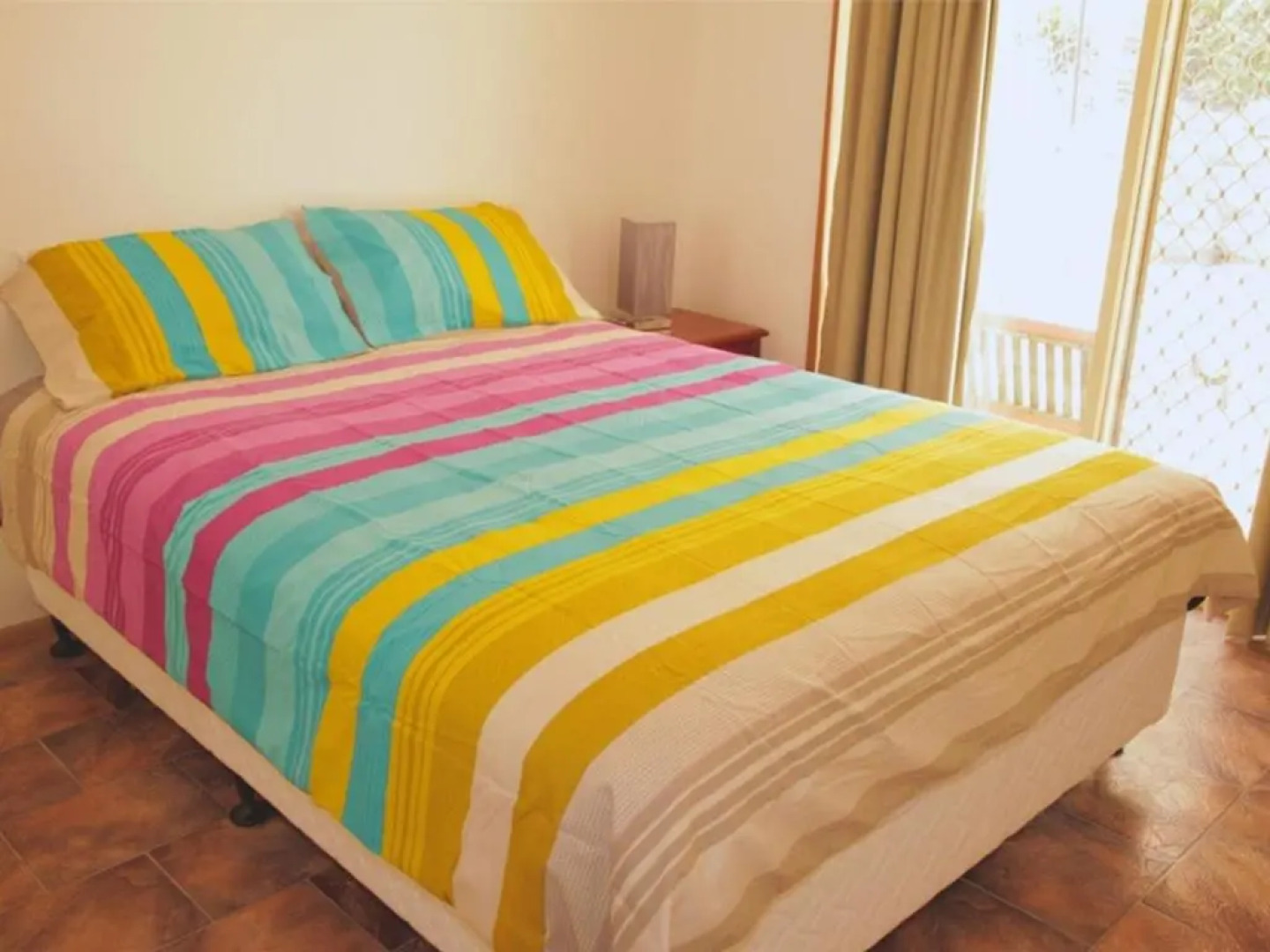 Soldiers Point Road, 50