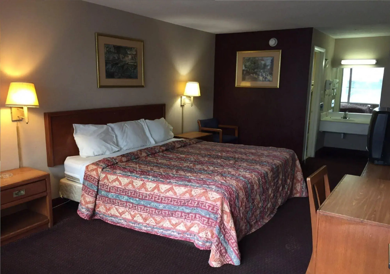 Magnuson Hotel Columbia