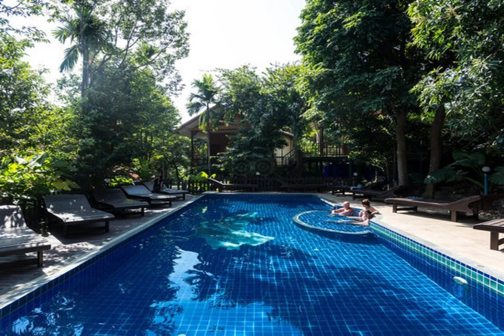 JJ Bungalow & Guest house