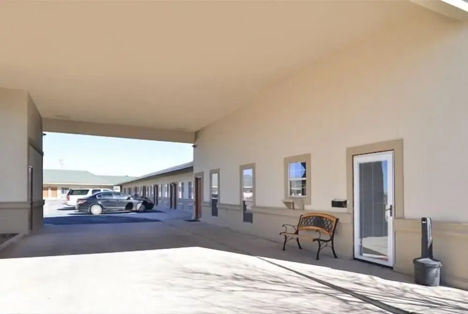 La Bonita Inn And Suites