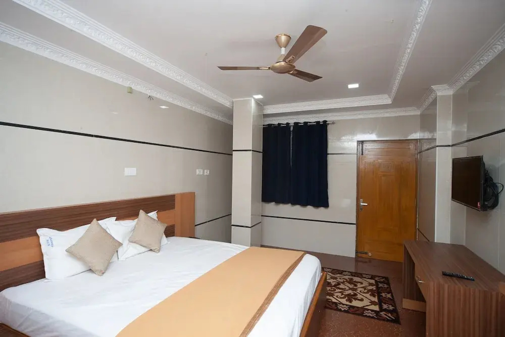 SPOT ON 30656 Sree Padma Residency