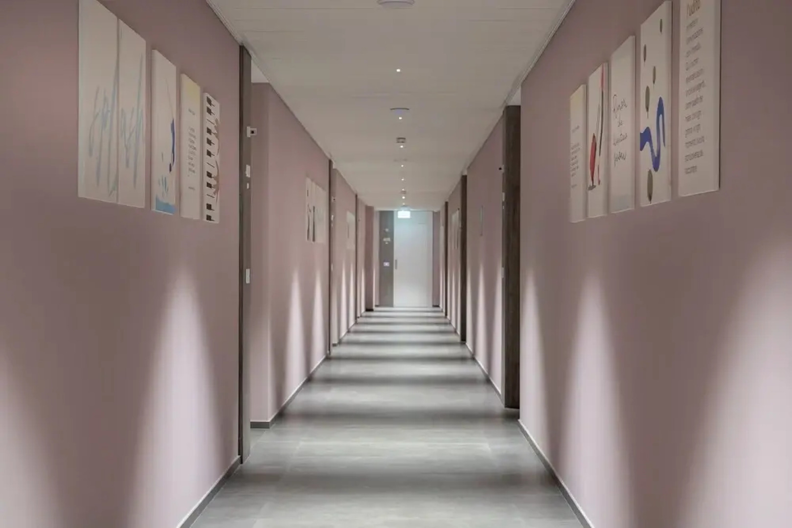 Youmami Lifestyle Suite Hotel