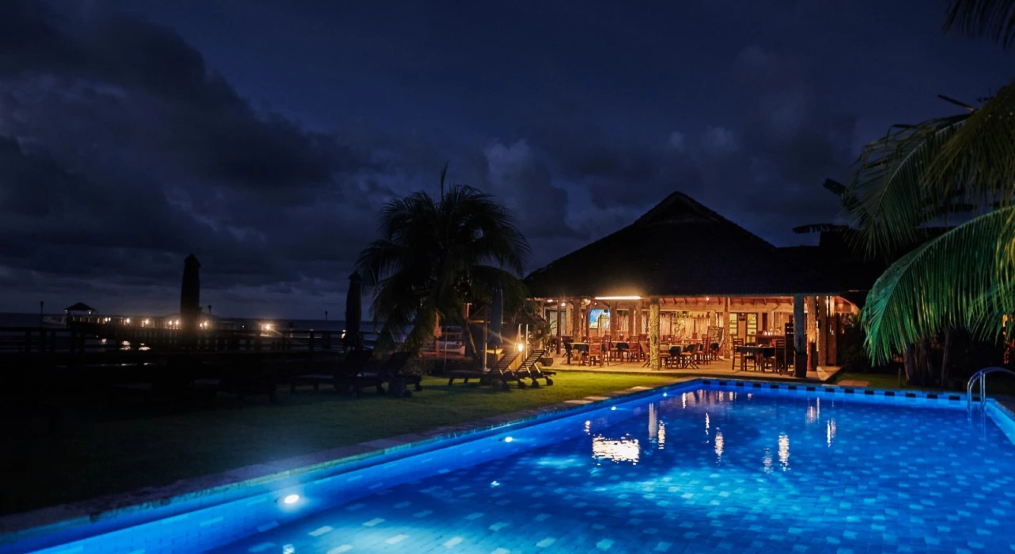 Cocotinos Manado - A Boutique Beach Resort