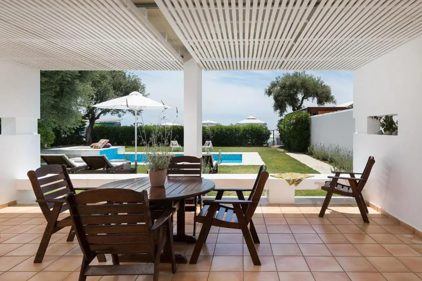 Villa Piedra Del Mar Beachfront by Villa2be