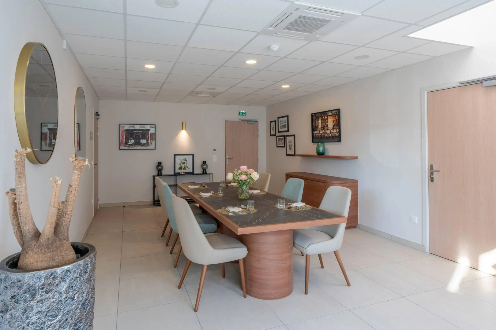 Quality Suites Moissy-Cramayel