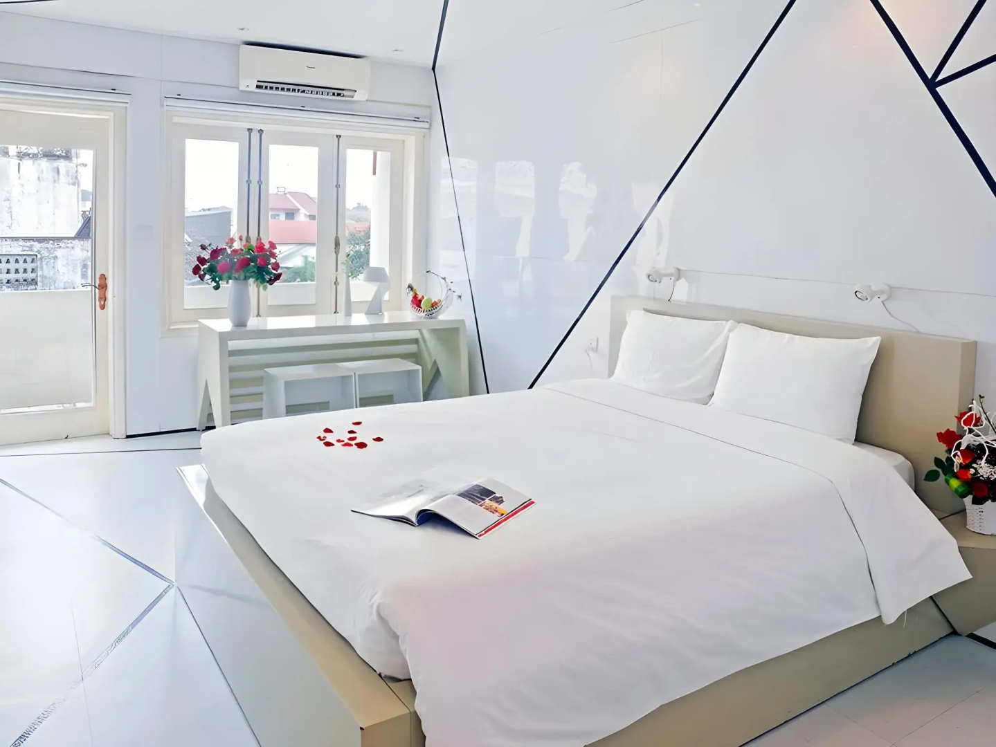 Thang Long Espana Hotel