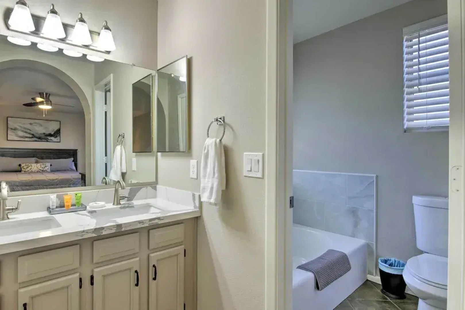 Gilbert Home w/ Private Pool & Putting Green!