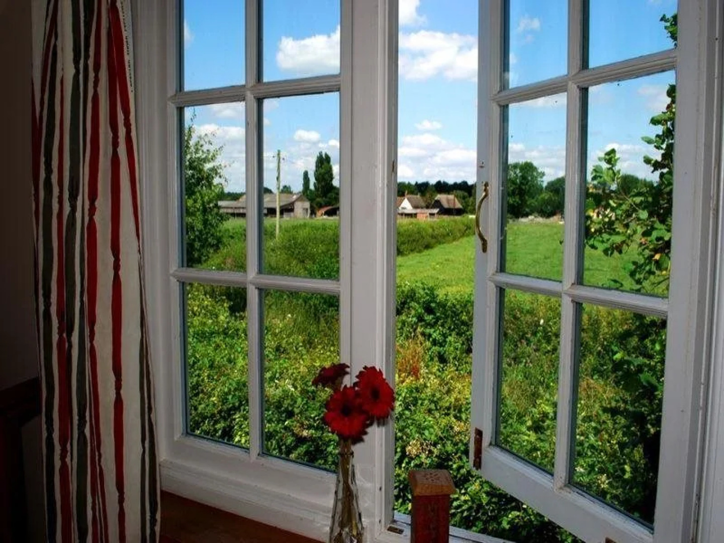 Dove Cottage Bed and Breakfast