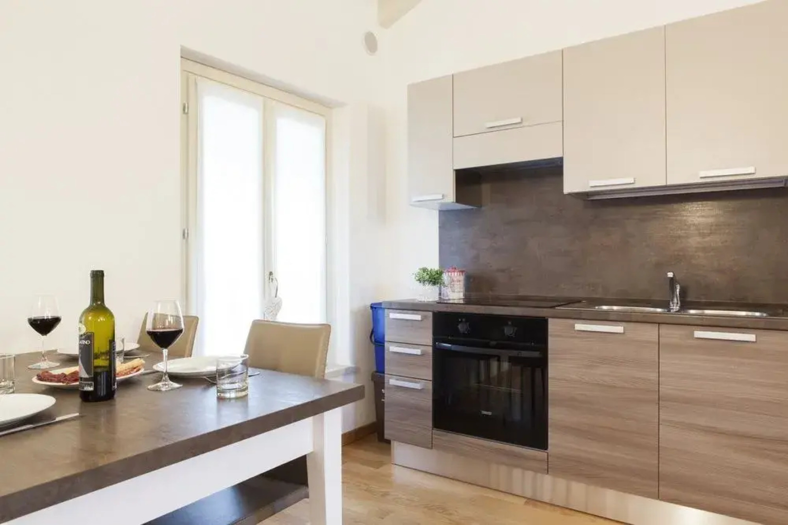 Polpenazze Halldis Apartments