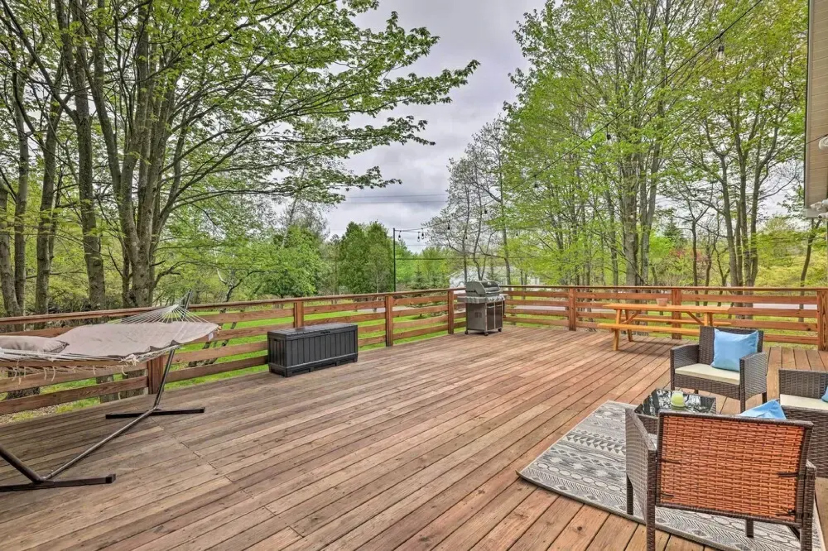 Near Lakes & Resorts: Pet-friendly Long Pond Abode