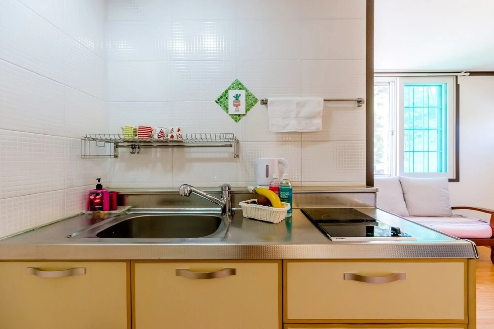 Anmyeondo Mintne Pension