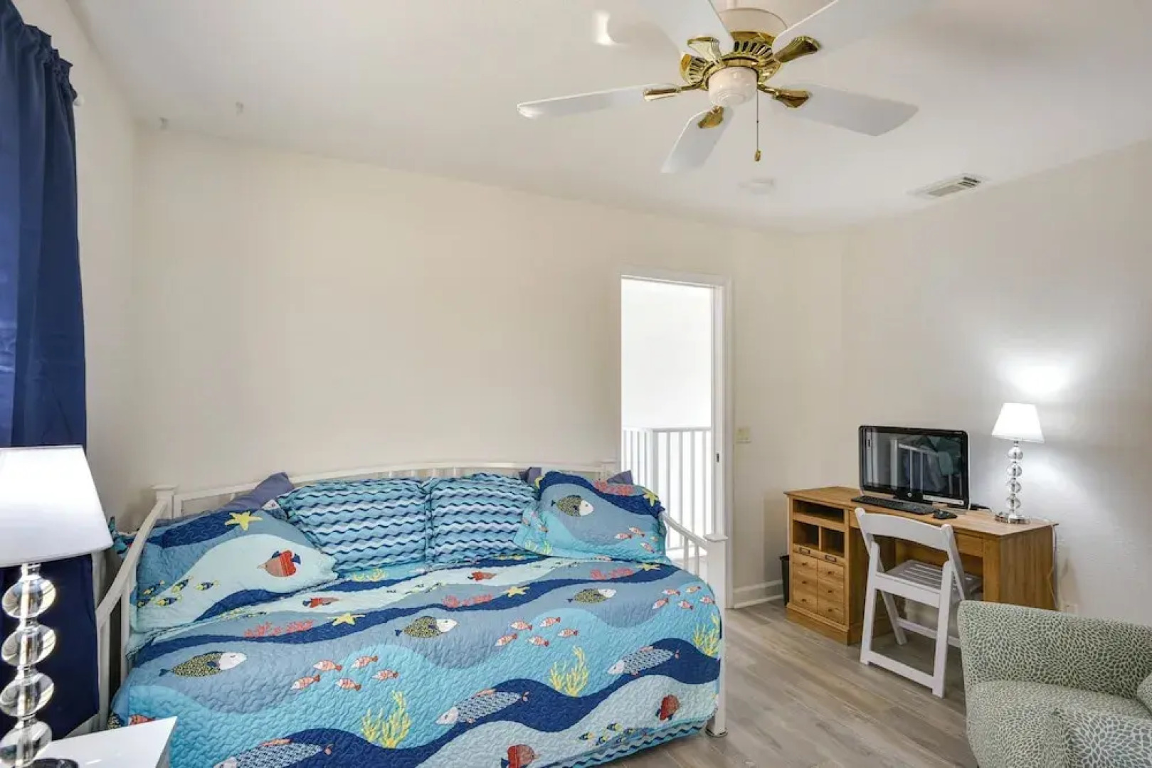 Waterfront Nettles Island Beach House: Pool Access