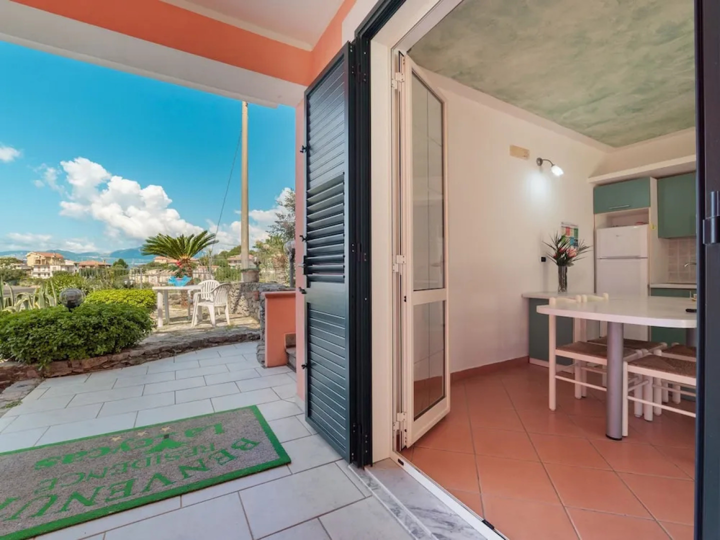 Pleasant Apartment in Villammare with Terrace