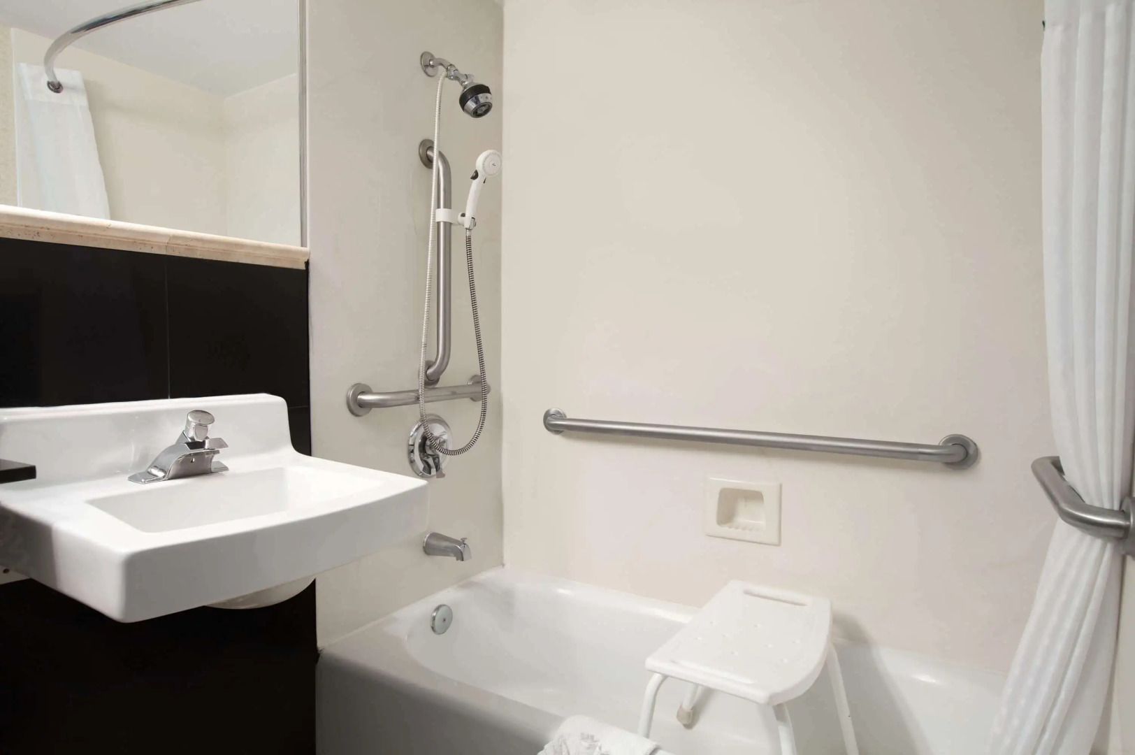 Days Inn by Wyndham Concord