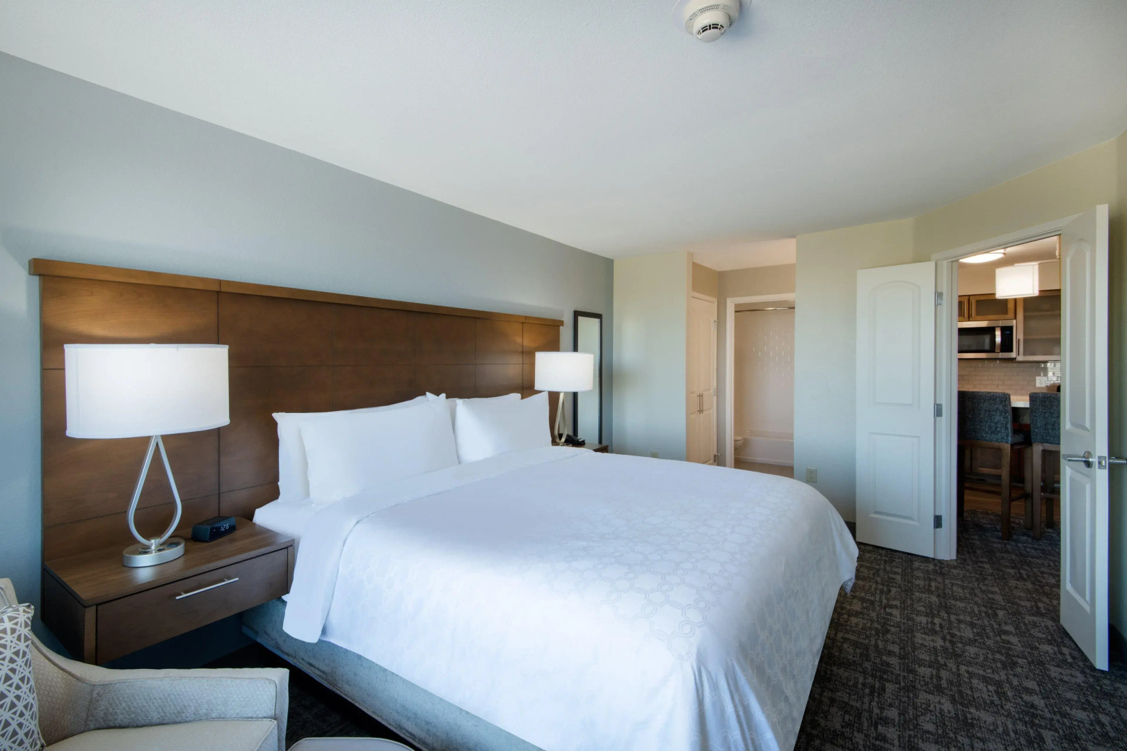 Staybridge Suites Scottsdale - Talking Stick by IHG