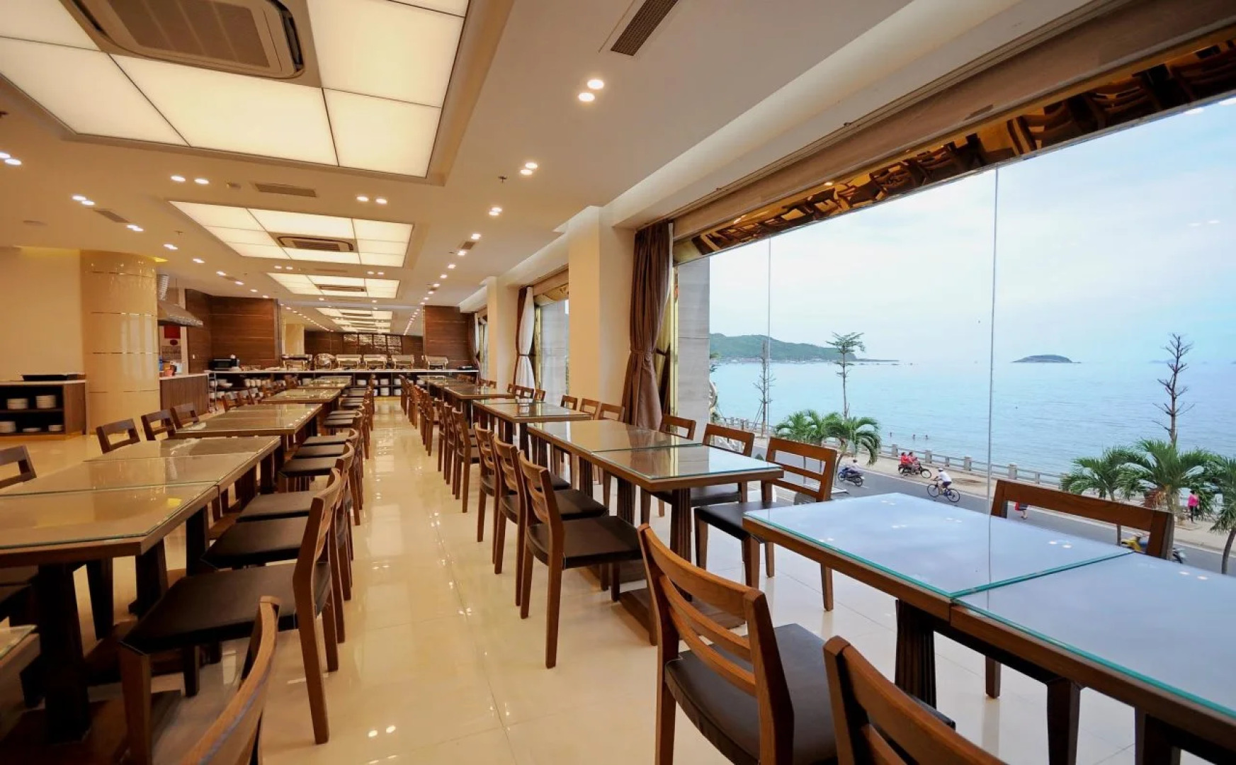 Lenid Nha Trang Hotel