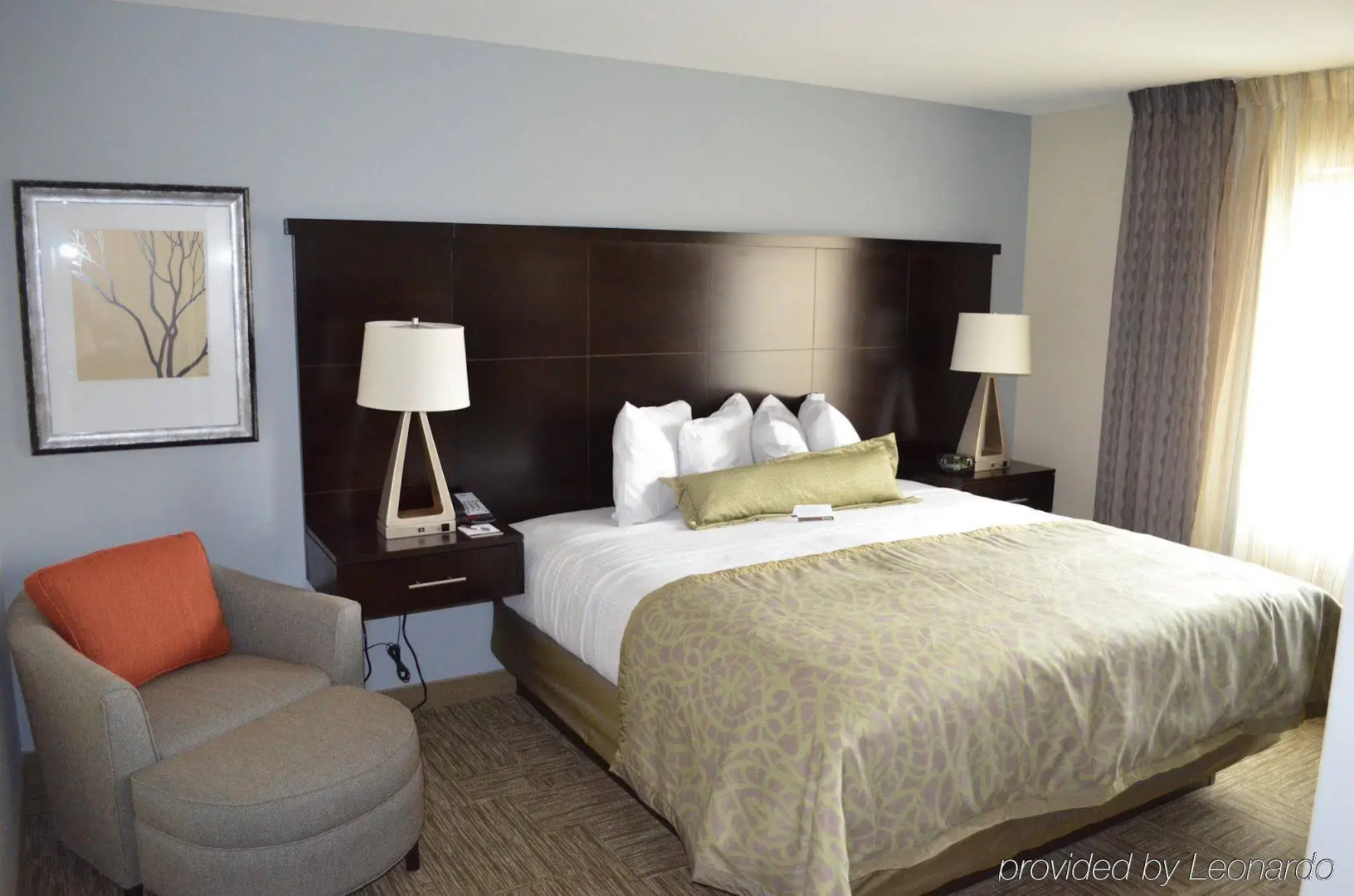 Staybridge Suites Bowling Green by IHG