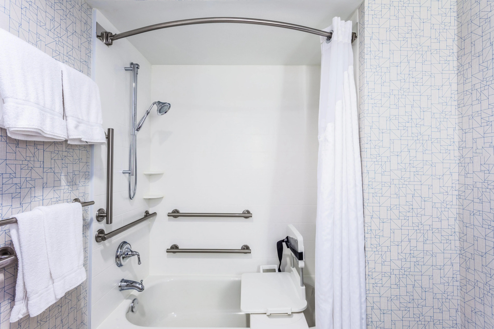 Holiday Inn Express Hauppauge-Long Island