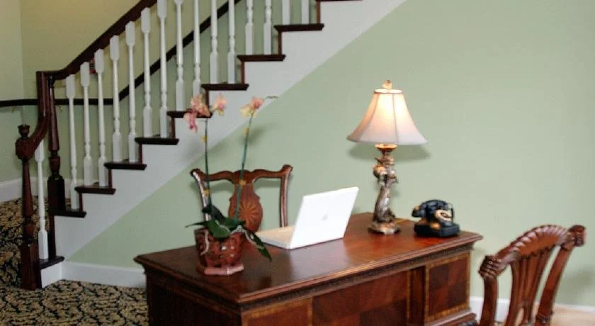 Pond View Fine Dining & Inn