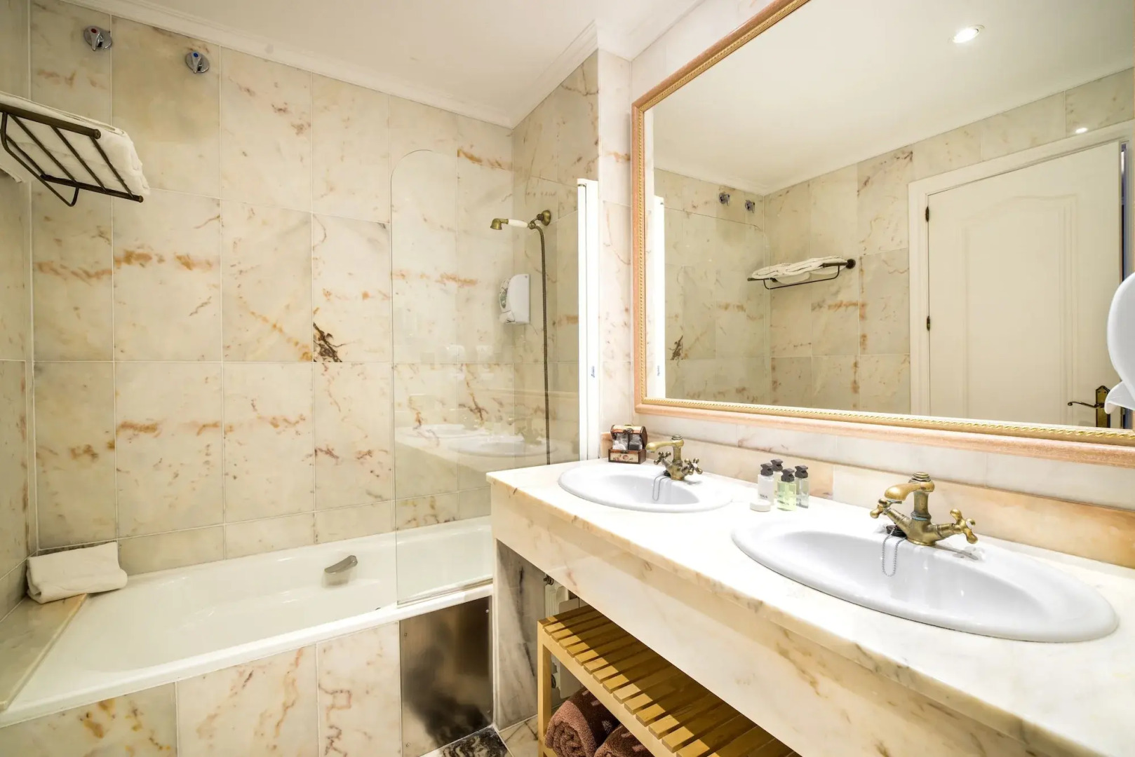 Suites Natura Mas Tapiolas