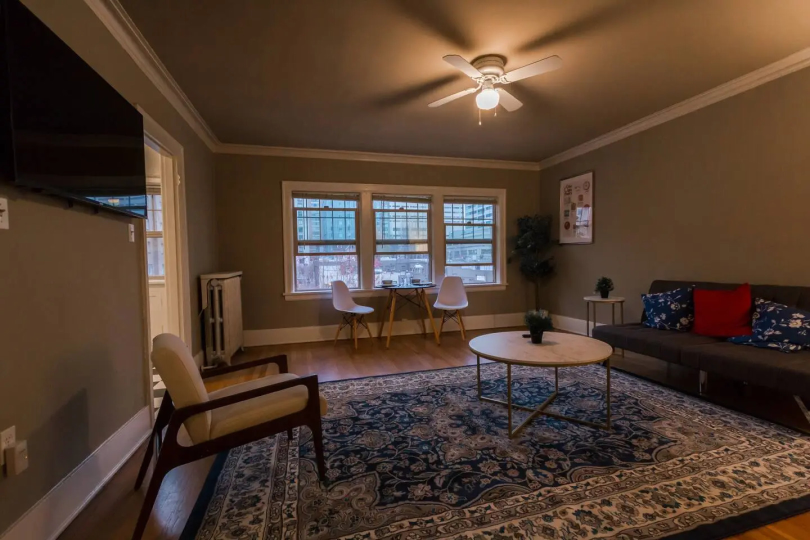 Downtown Historic Condo With Long Term Stay Discounts!