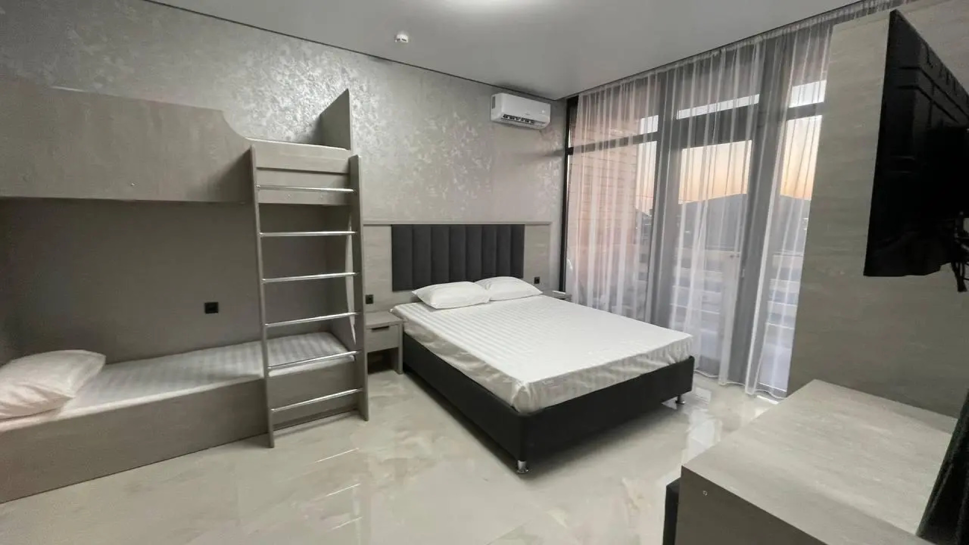 Домик у моря