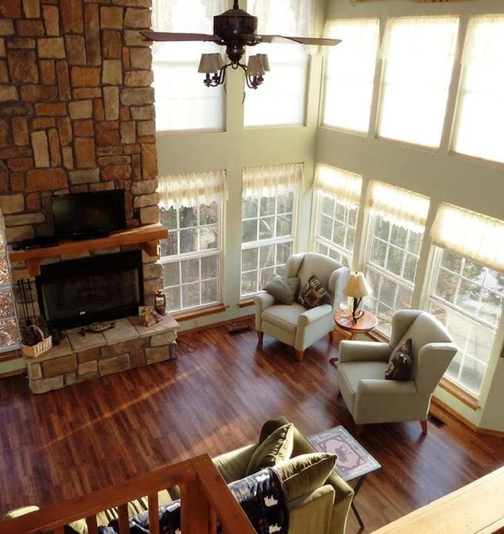 Lost Bridge Lake House