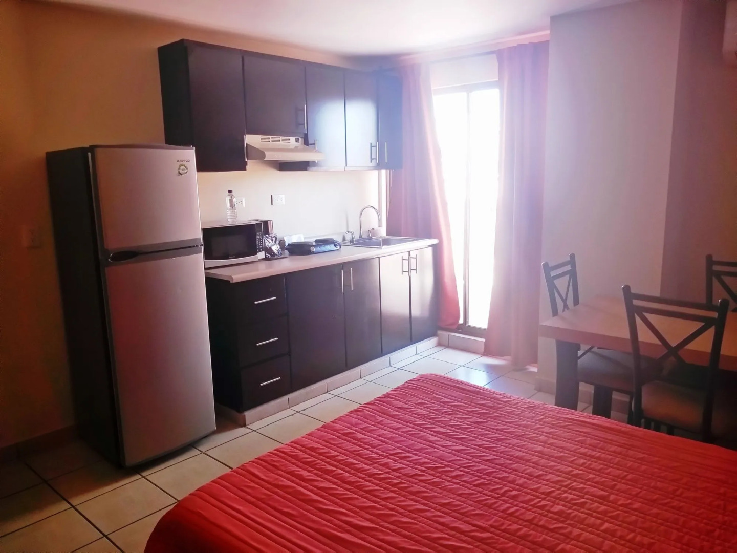 Los Jitos Hotel & Suites