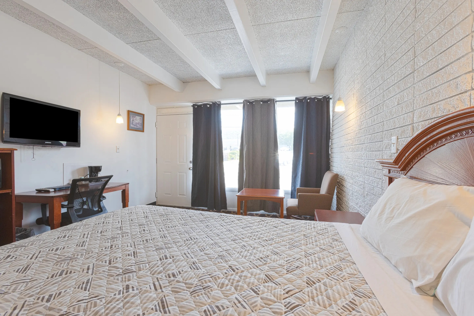 Sonrise Inn Lincoln Hwy By OYO