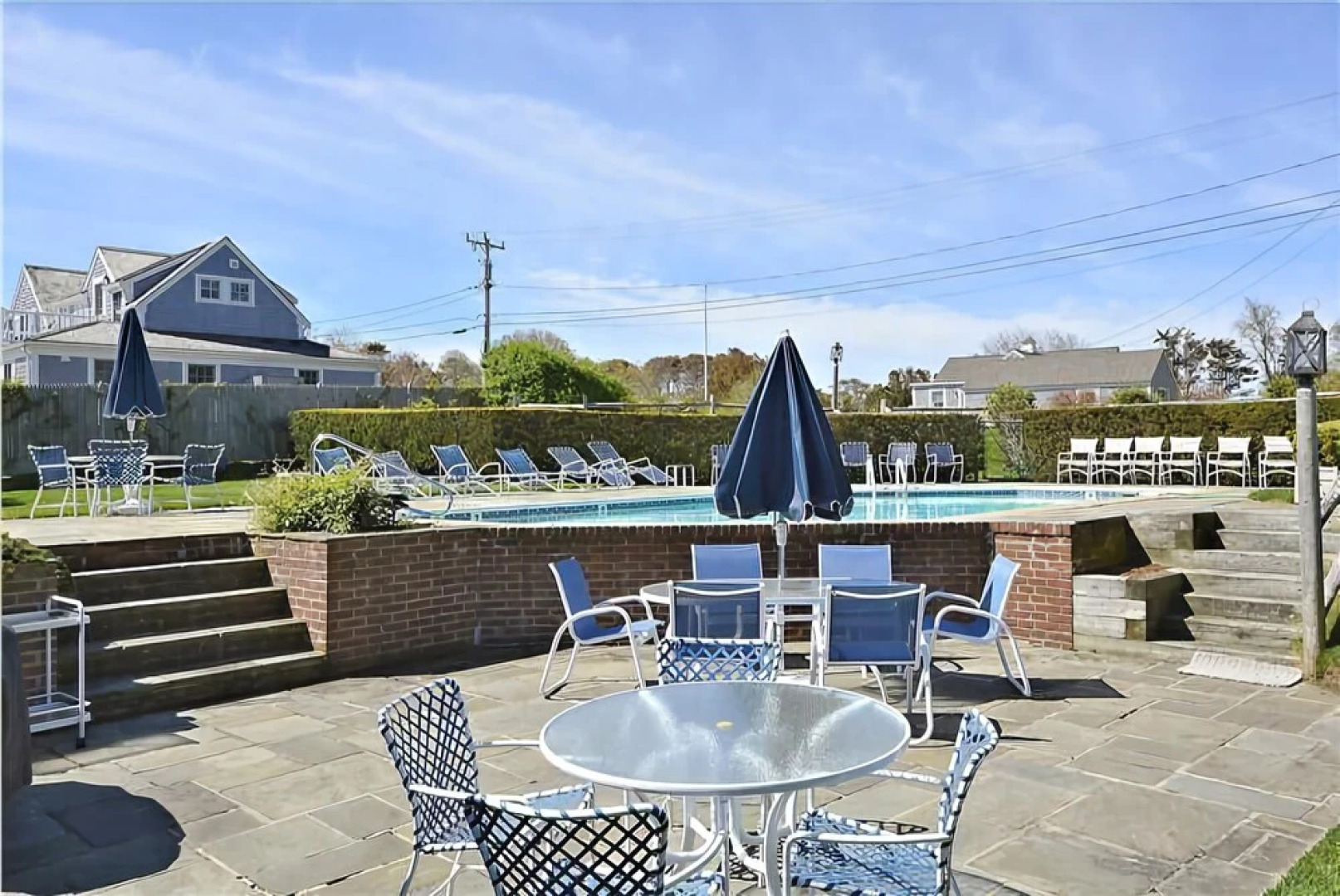 221 Shore Road - Nine Bedroom House