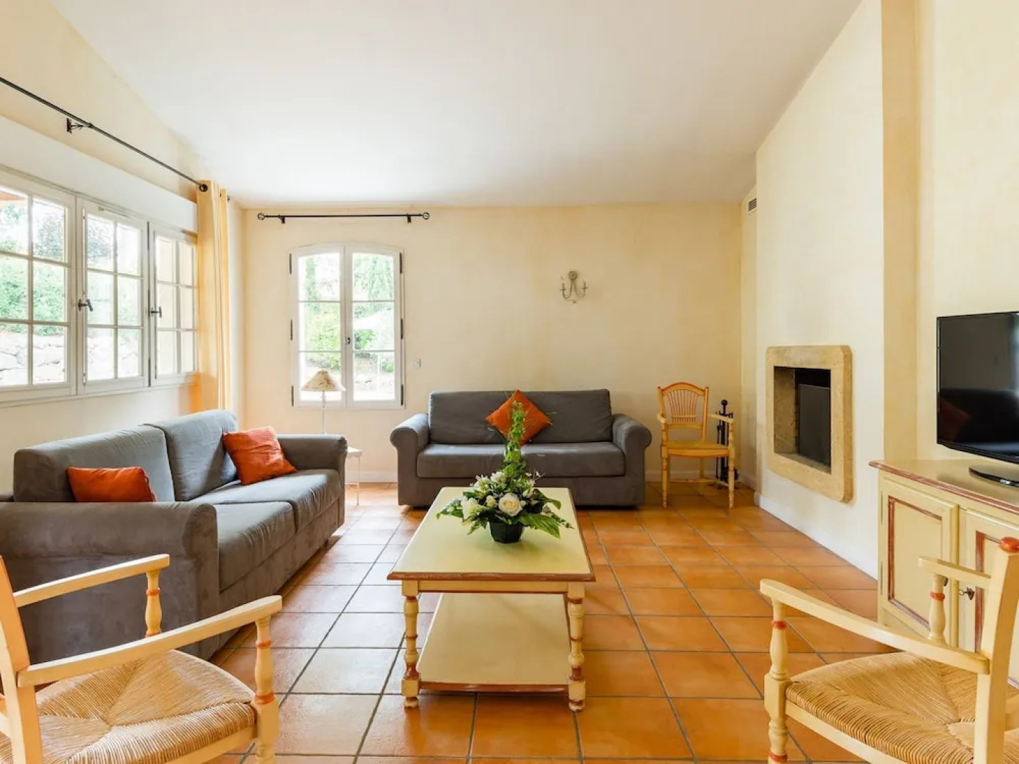 Elegant Villa in Fayence