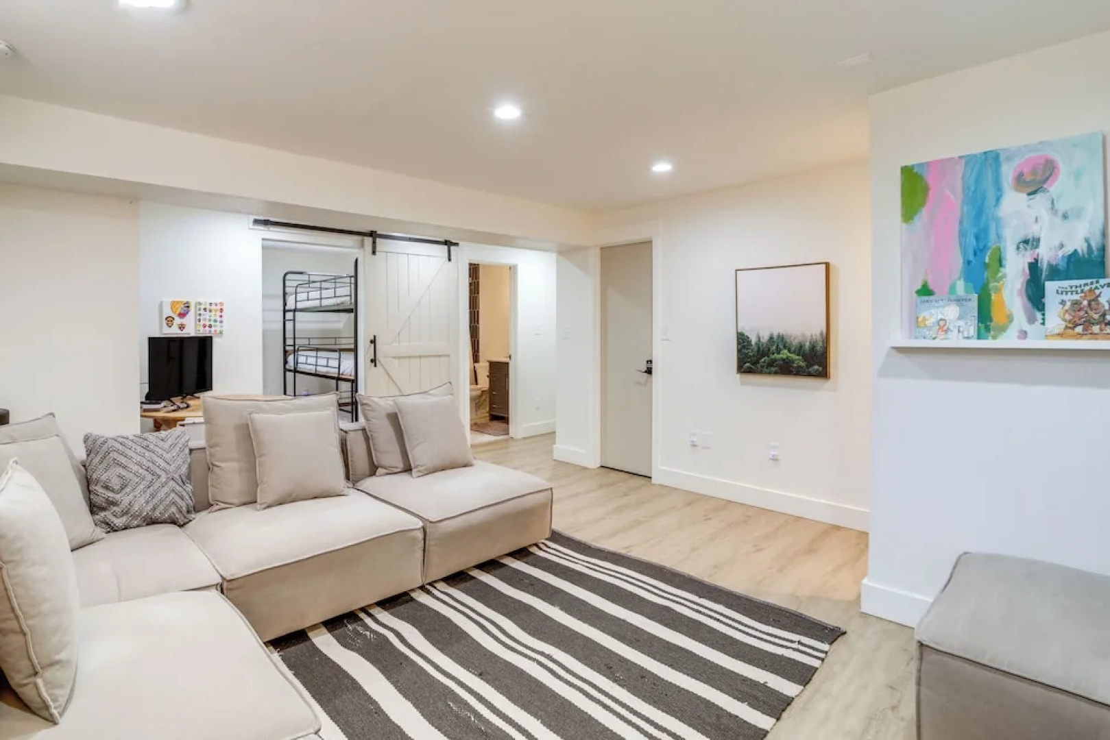 Pine Cabin w/ Large Deck & Scenic Mountain Views!