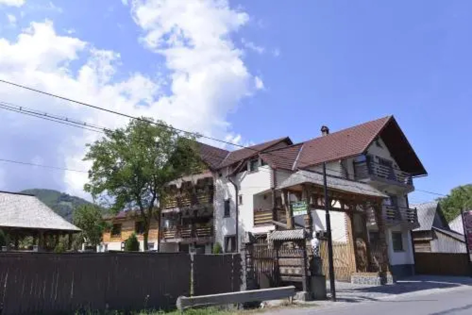 Pensiunea Lacramioara