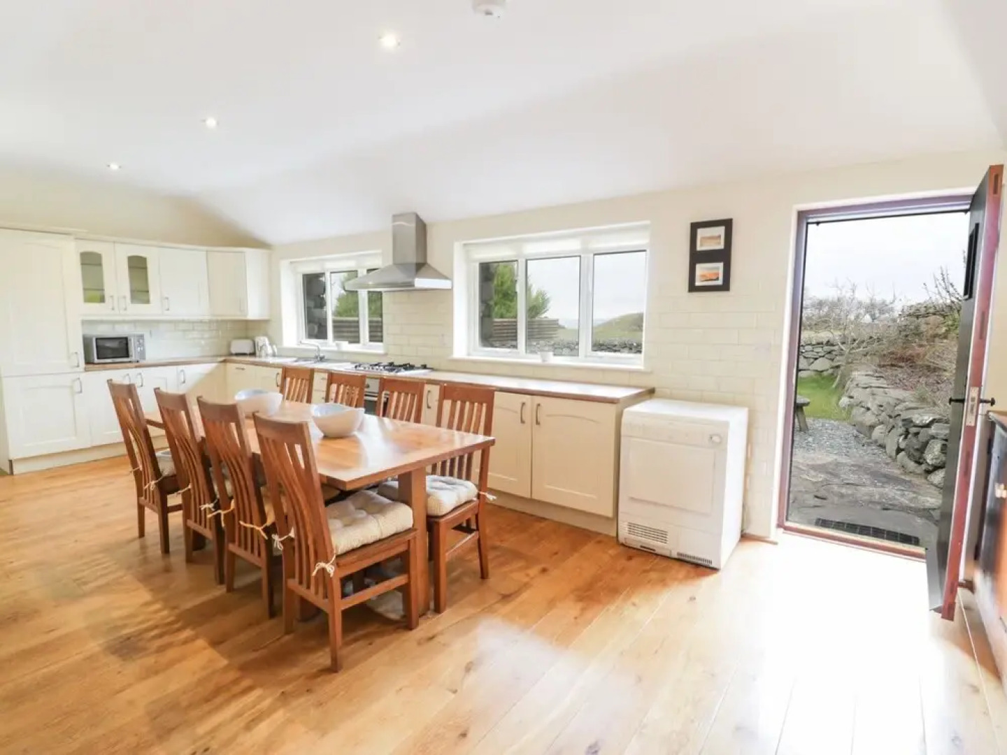 Ty Gwennol at Gilfach Goch