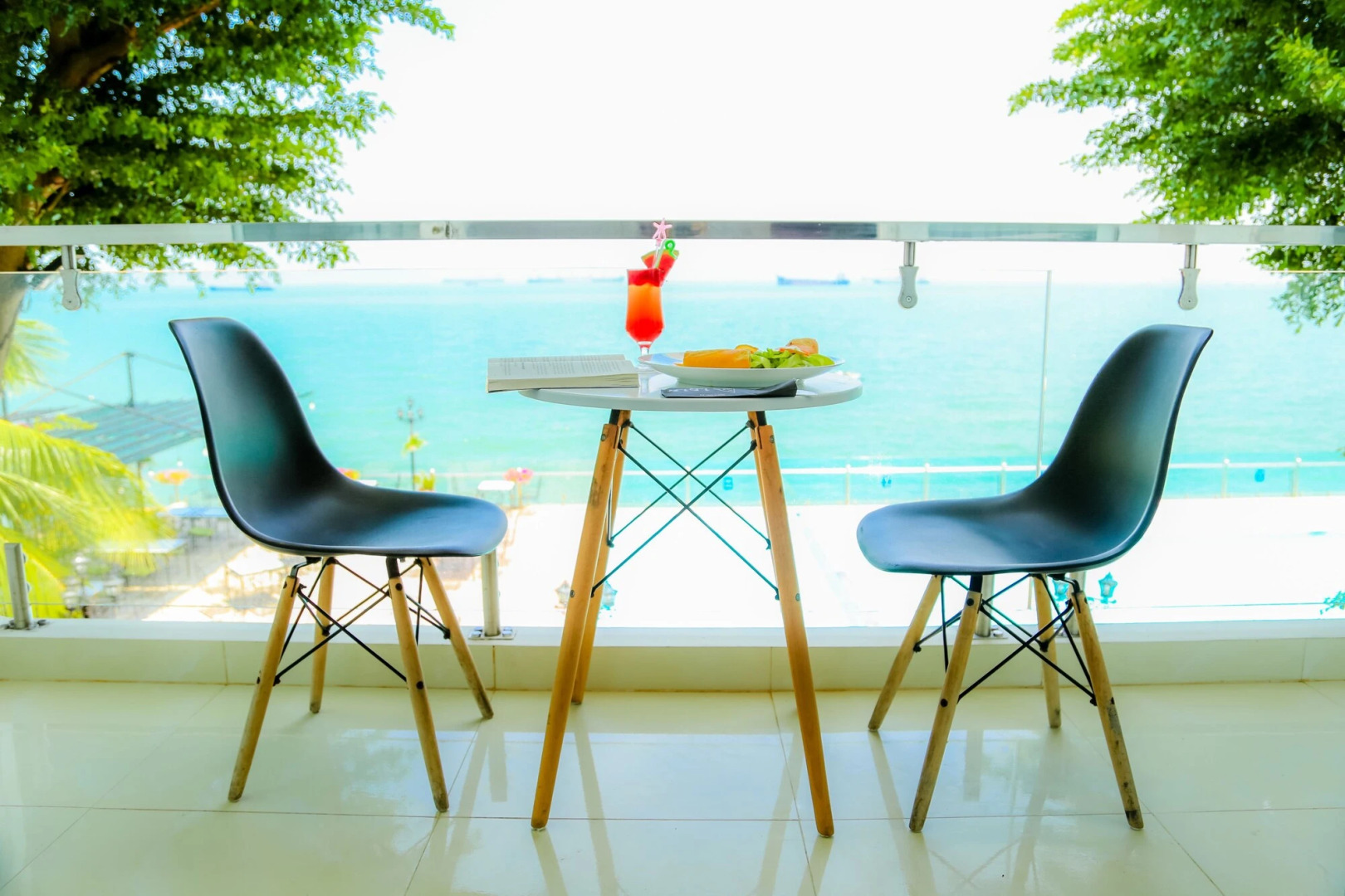 Valley Mountain Hotel