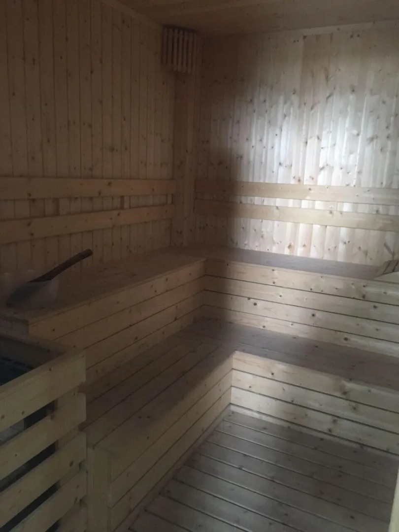 Lakeside Dailai Hotel