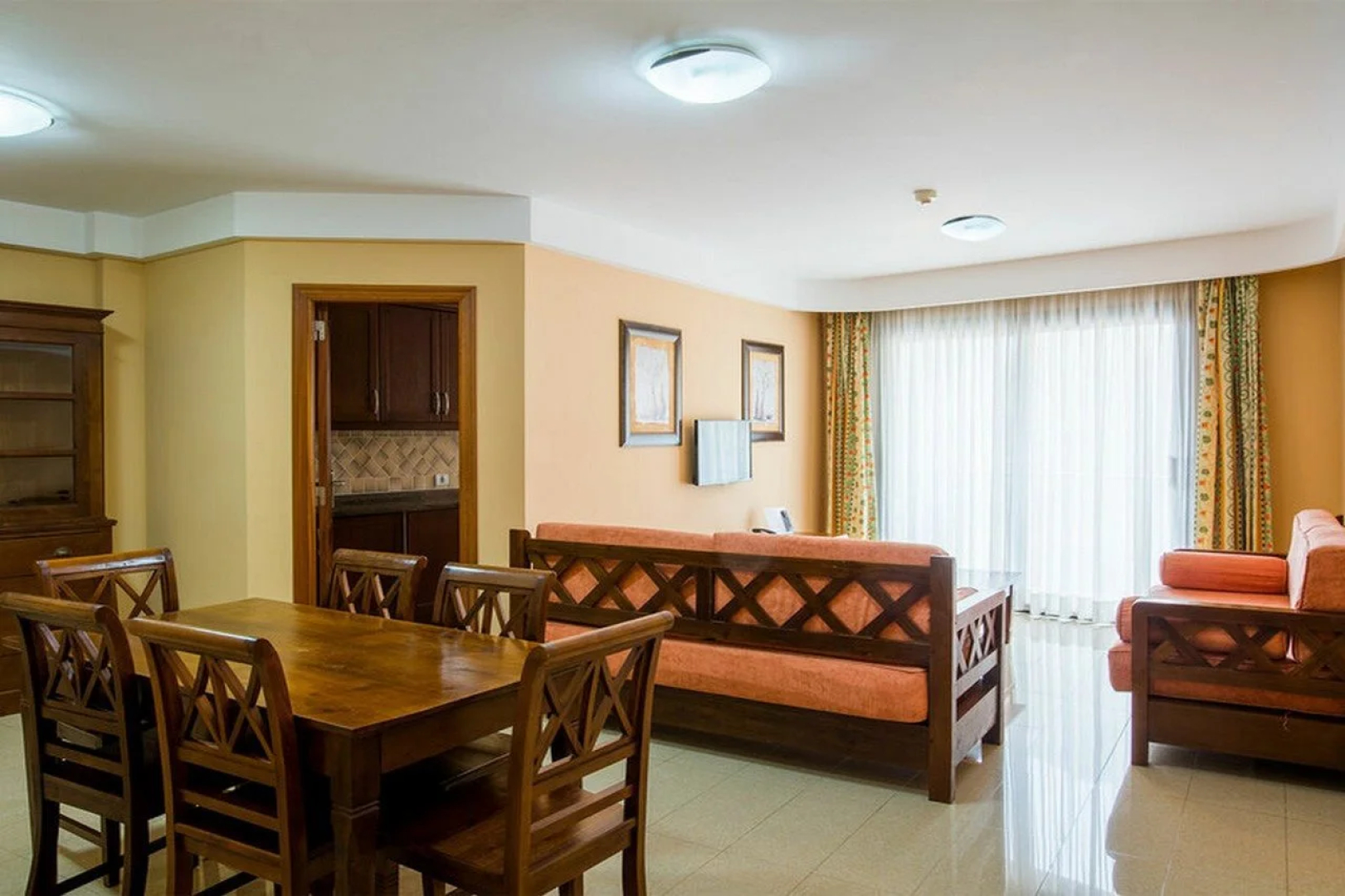 Hotel Apartamentos El Galeón